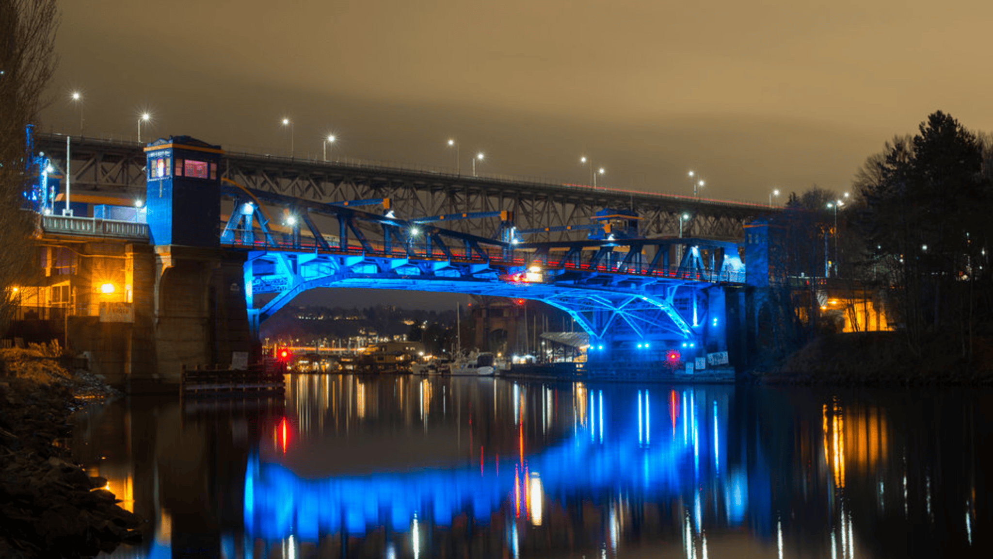 FremontBridgeLights_SeattleWA_01 copy-cropped (1) ERL projects include a lighting installation on the Fremont Bridge